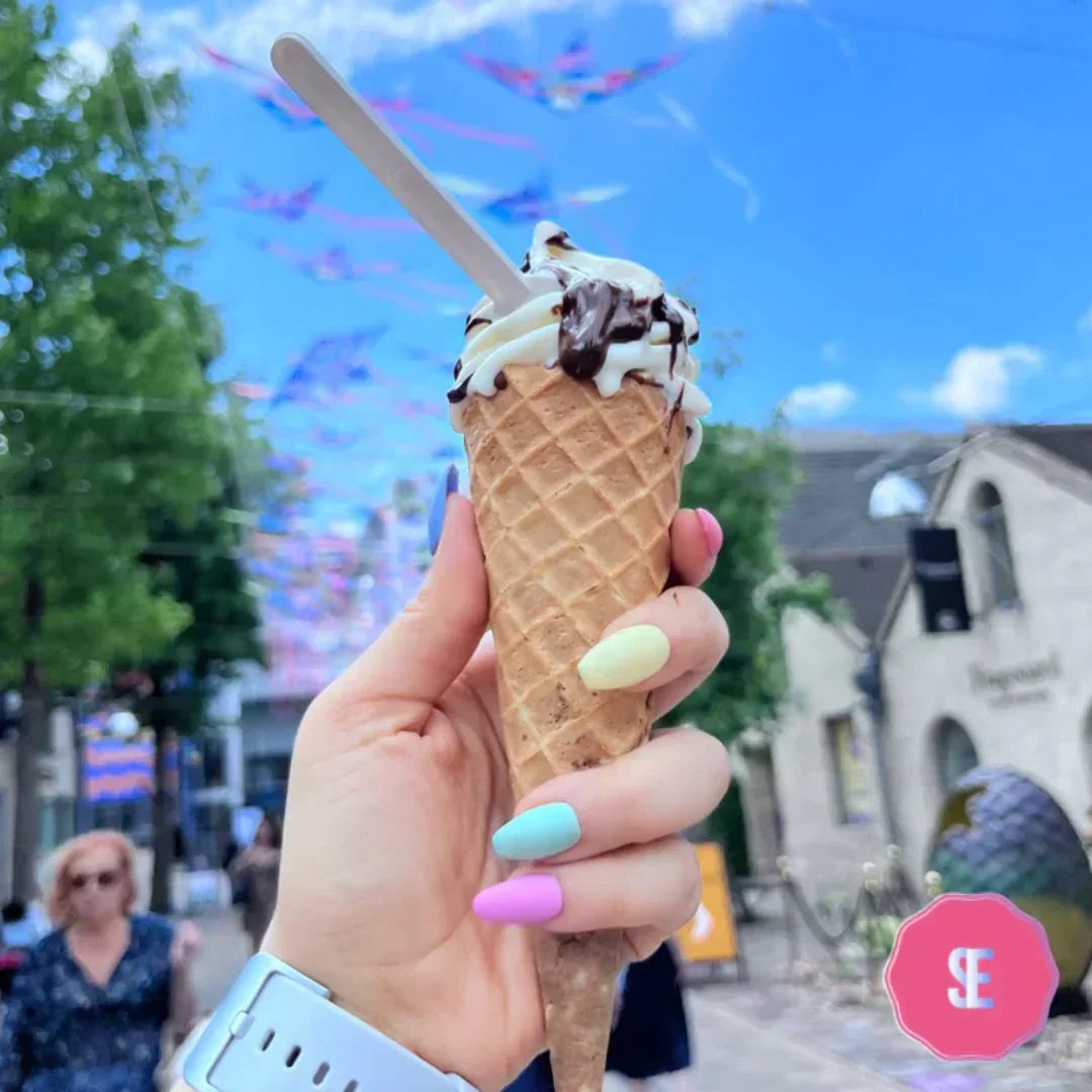 10 Aesthetic Birthday Gift Ideas for Your Girlfriend She’ll Absolutely Love